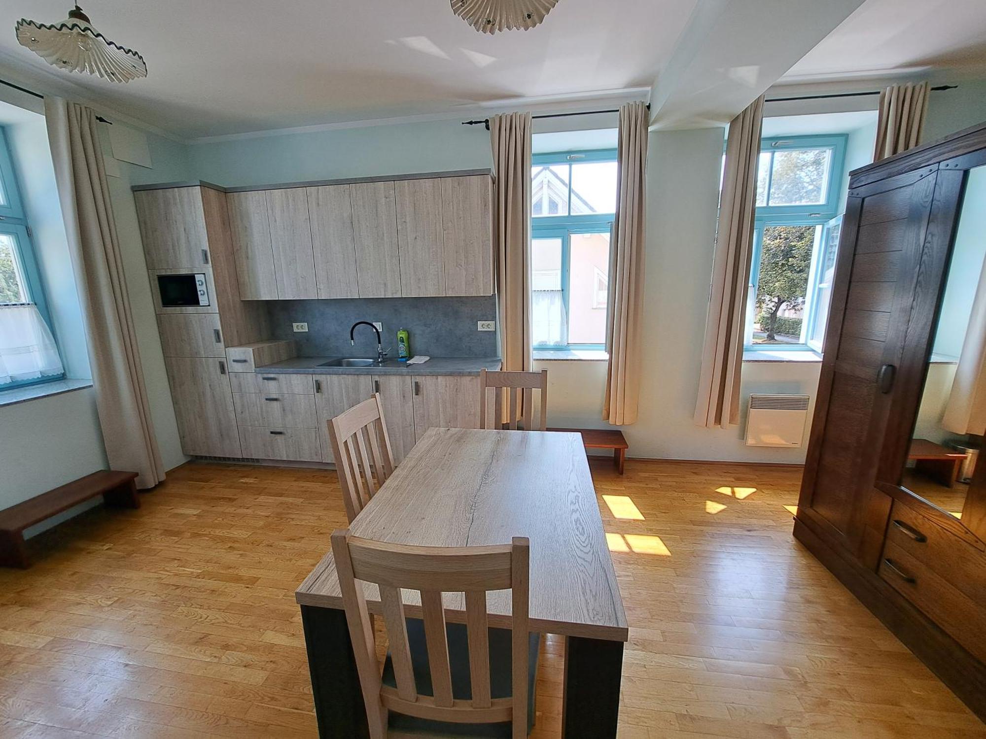 Parma Guesthouse & Apartments Maribor Exteriör bild