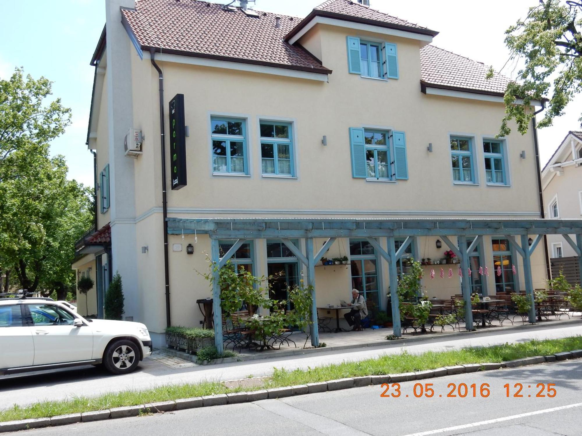 Parma Guesthouse & Apartments Maribor Exteriör bild